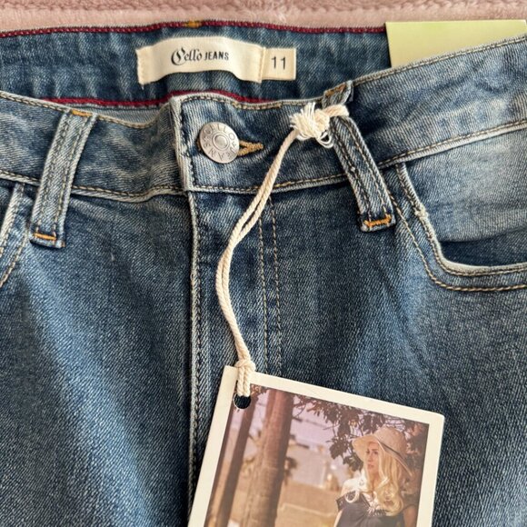 NWT Cello Distressed Skinny Jeans Women's Junior's Size 11 • - Picture 6 of 6